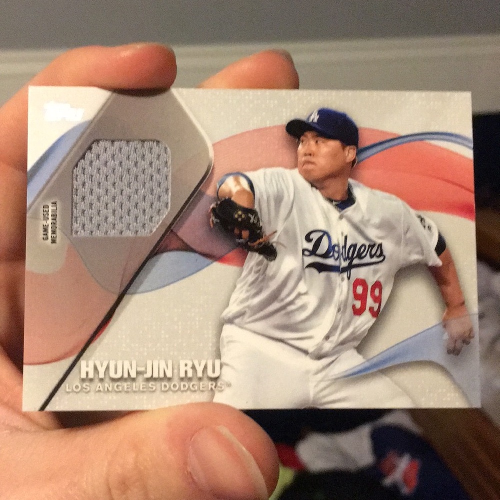 Hyun-Jin Ryu Topps Jersey Card MINT Dodgers CY